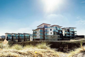 Luxury Sunrise to Sunset Beachfront Apartment